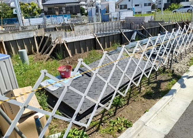 【庭】 | 庭があることでガーデニングや家庭菜園はもちろん、こどもの遊び場やペットを放して遊ぶことができます。また、家の周囲に余裕があるということです。隣地との間があれば、十分な日当たりと、風通しが確保できます。