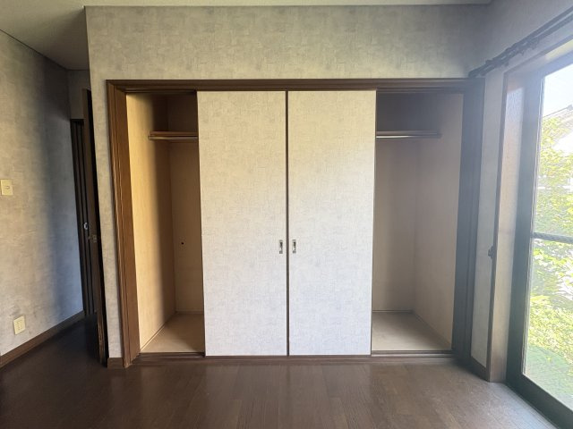神戸市須磨区天神町４丁目戸建の収納