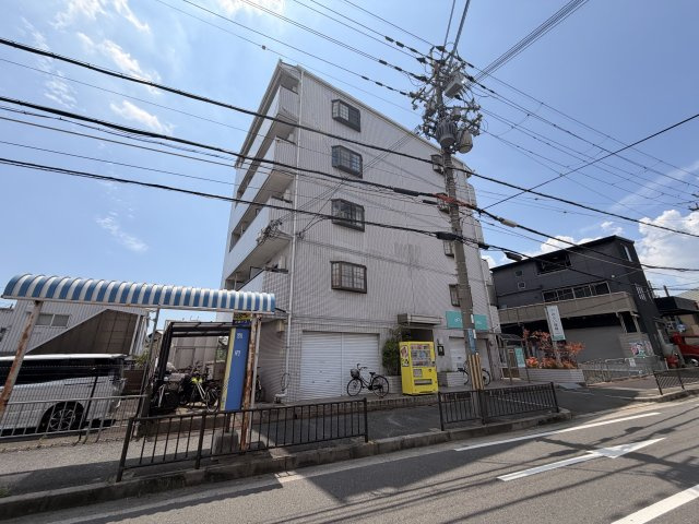 アパートメント摂津Ⅱの外観