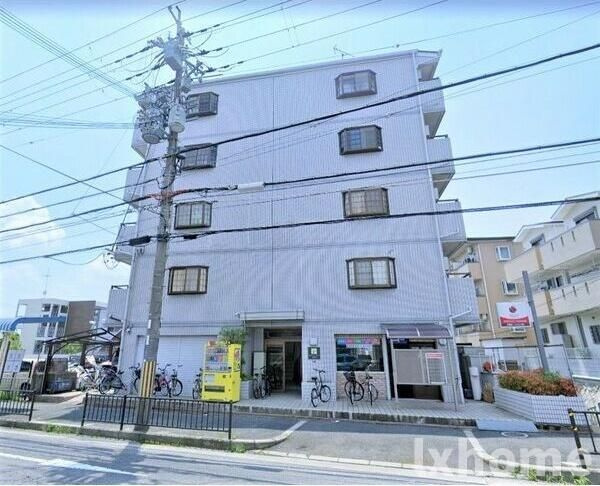 アパートメント摂津Ⅱのロビー|建物の内部です