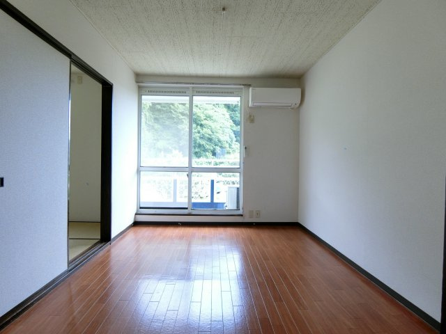 吉井ハイツ　Ｃ棟の居間・リビング|イメージ203号室の写真