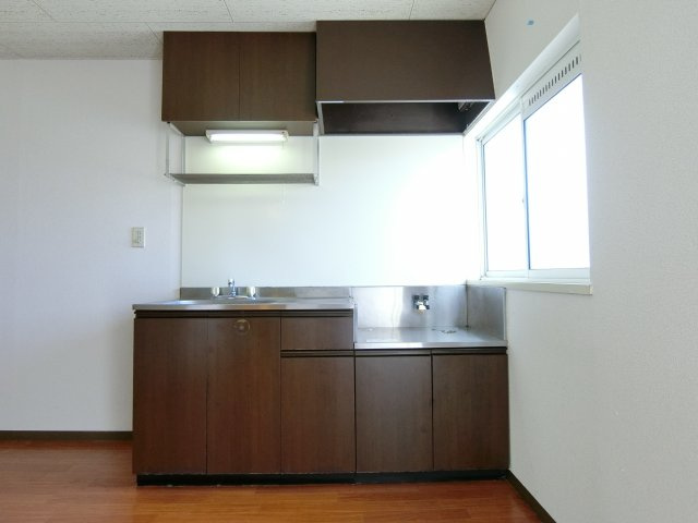 吉井ハイツ　Ｃ棟のキッチン|イメージ203号室の写真