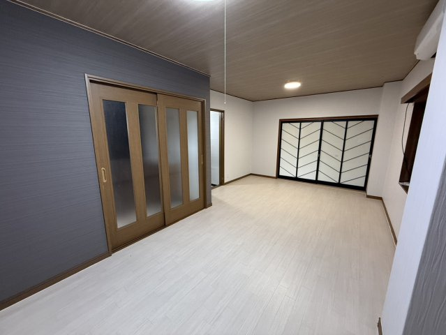 和歌山市次郎丸・中古戸建・113789の居間・リビング