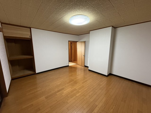 和歌山市次郎丸・中古戸建・113789の洋室
