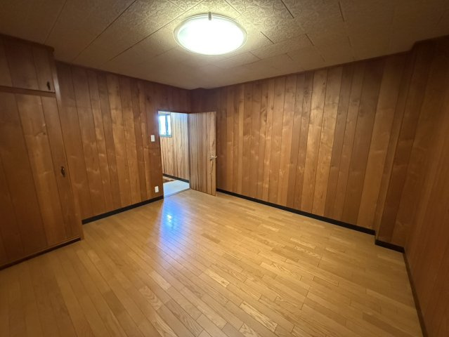 和歌山市次郎丸・中古戸建・113789の洋室