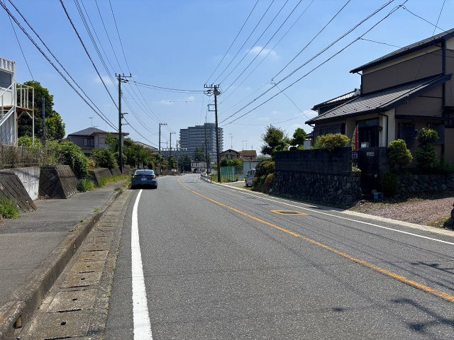 【前面道路含む現地写真】