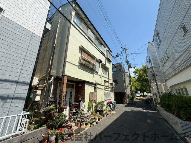 摂津市庄屋1丁目OC戸建の玄関|落ち着いた玄関です