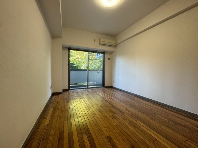 パークアヴェニューの居間・リビング|※同じ間取りの別部屋の写真になります