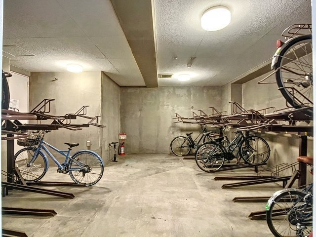 ラグジュアリーアパートメント三田慶大前のその他共用部分|駐輪場