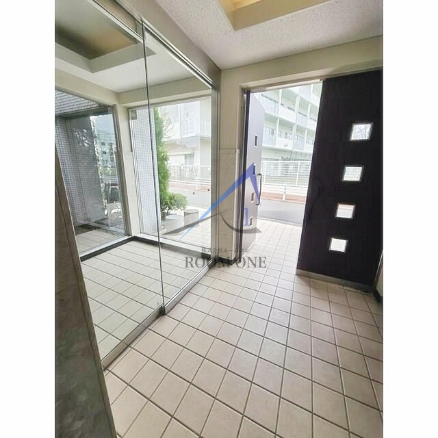 スコラタワー