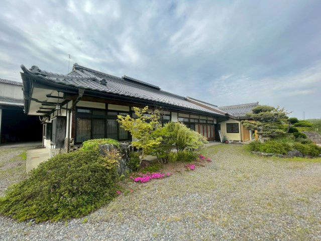 鹿沼市玉田町　中古戸建の外観