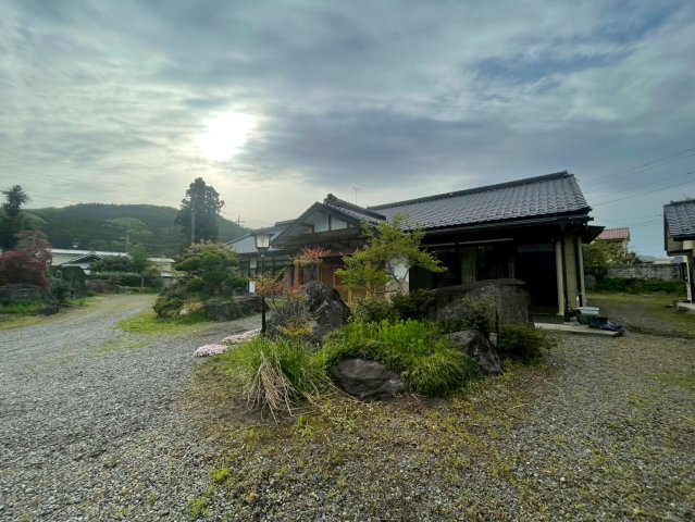 鹿沼市玉田町　中古戸建の外観