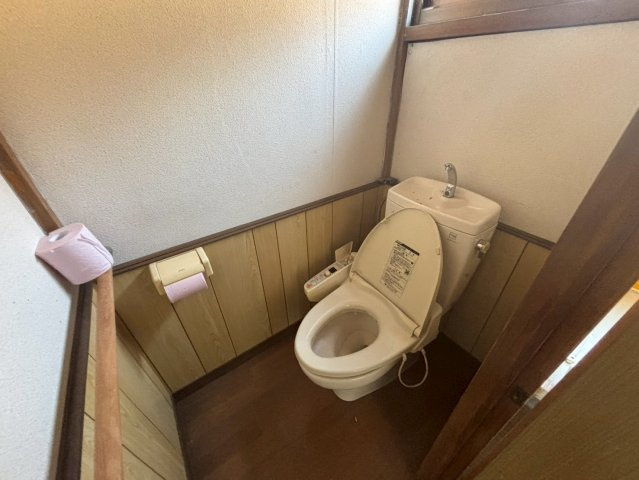日光市久次良町　平家中古戸建のトイレ