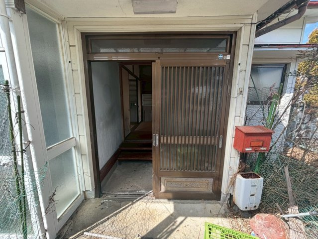 日光市久次良町　平家中古戸建の玄関