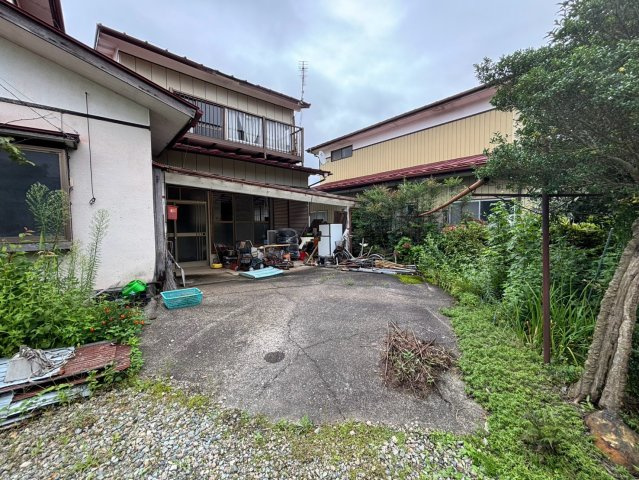 那須塩原市下田野　中古戸建の駐車場