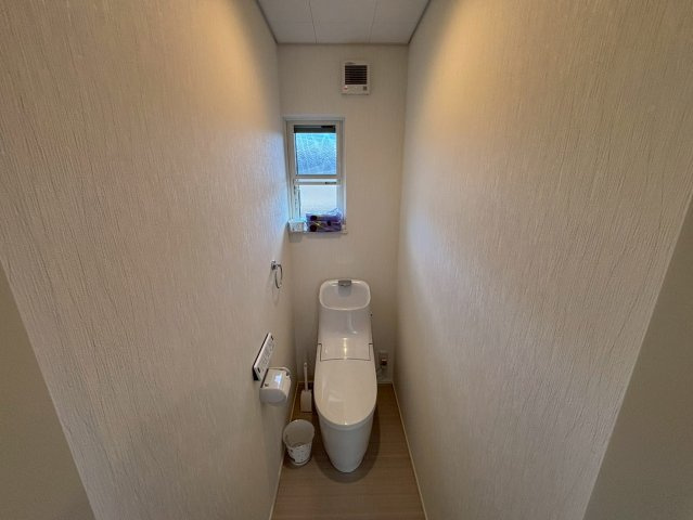 矢板市長井　中古戸建のトイレ