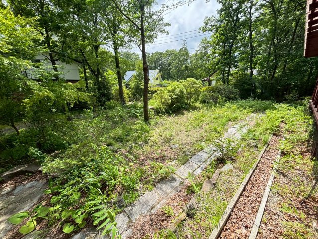 那須バケイションランド管理別荘地：那須町大字高久丙　中古戸建 ※告知事項ありの庭