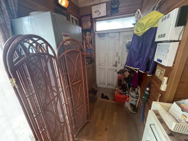 那須町大字高久乙　管理別荘地　中古戸建の玄関