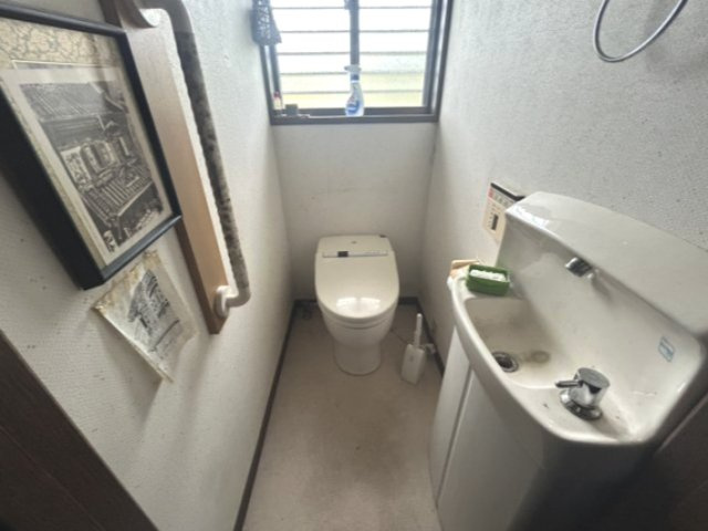 東金市松之郷中古戸建のトイレ