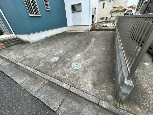 北相馬郡利根町もえぎ野台　中古戸建の駐車場