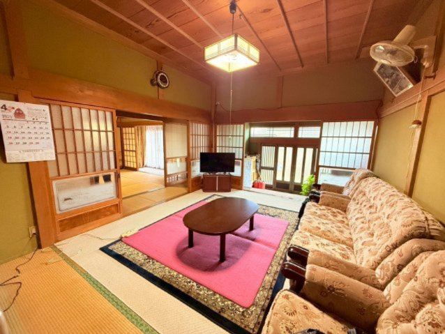 常陸太田市棚谷町中古戸建の居間・リビング