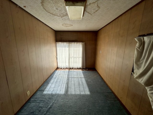 小美玉市羽刈　中古戸建の洋室