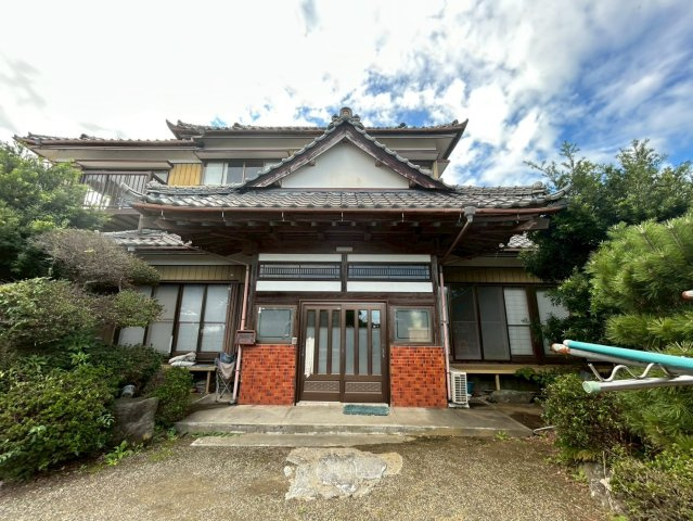 稲敷市三次　庭付き中古戸建