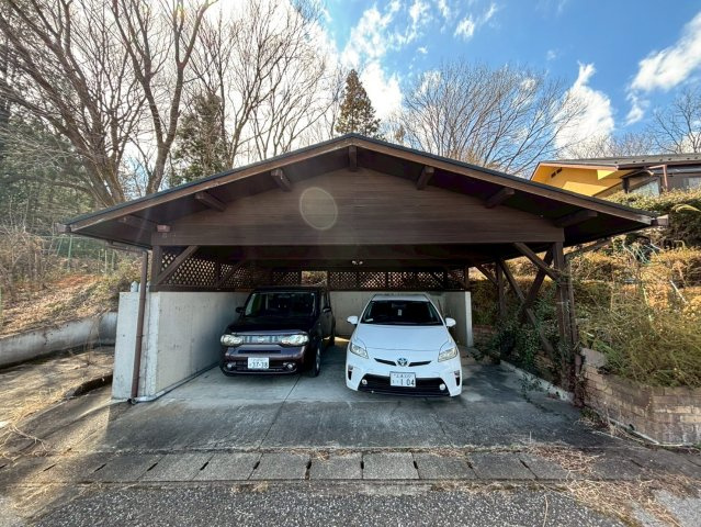 矢板市玉田　別荘~中古戸建~の駐車場