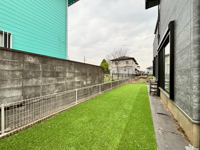 小山市東間々田　中古戸建の庭