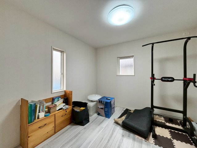 小山市東間々田　中古戸建の洋室