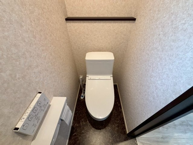 小山市東間々田　中古戸建のトイレ