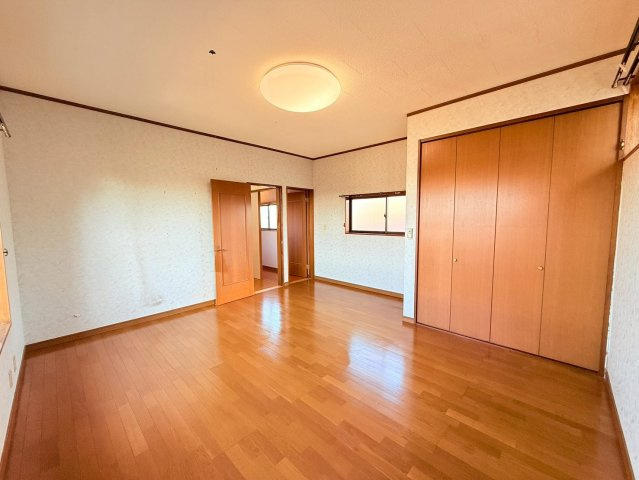 ひたちなか市大字市毛　中古戸建の洋室