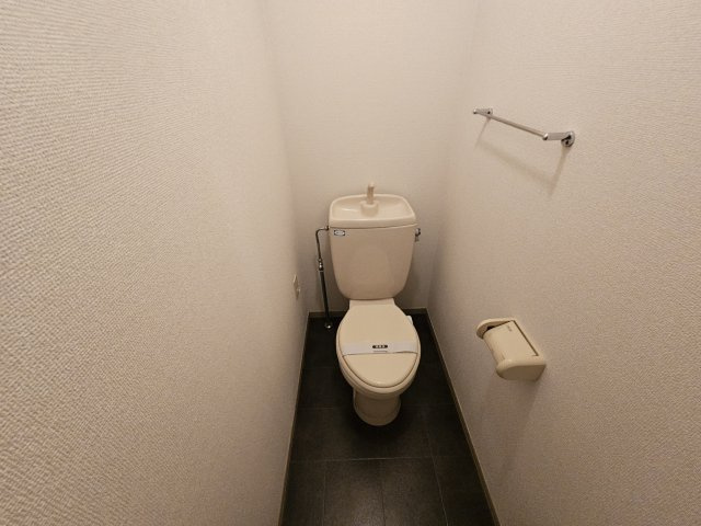 プリシェール西明石Aのトイレ