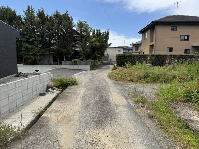 宇城市松橋町両仲間の売地の前面道路含む現地写真|東側道路