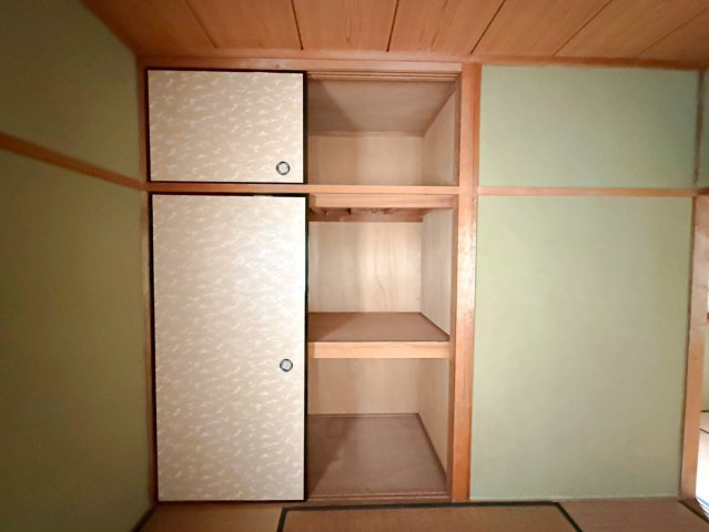 岸和田市箕土路町2丁目　中古戸建の収納