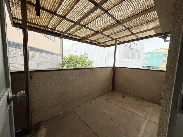 岸和田市箕土路町2丁目　中古戸建のバルコニー