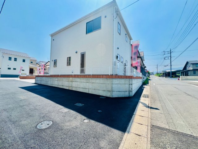 吉岡町下野田の前面道路含む現地写真|車の通りも少なく駐車も楽々♪