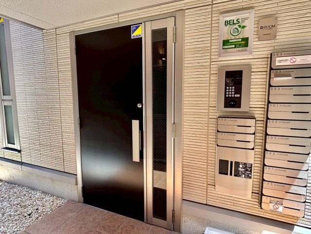 D-Place安田のエントランス