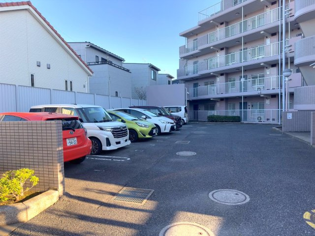 ライネスハイム東浦和の駐車場|駐車場