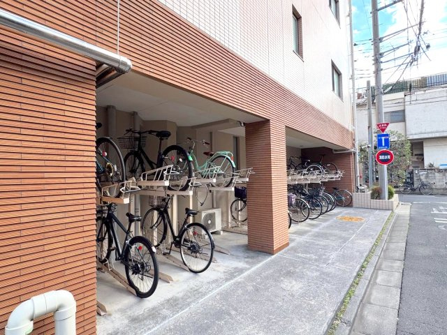レリア蕨塚越のその他|駐輪場