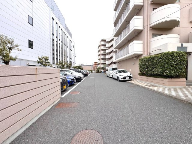 メイツ武蔵浦和の駐車場|駐車場