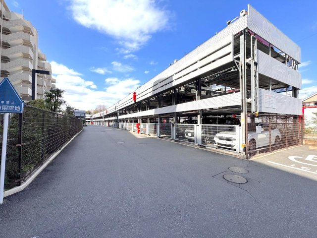ライオンズヒルズ朝霞台の駐車場|駐車場