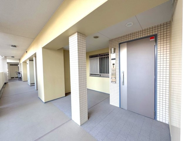 プラウド大宮日進のその他|玄関外