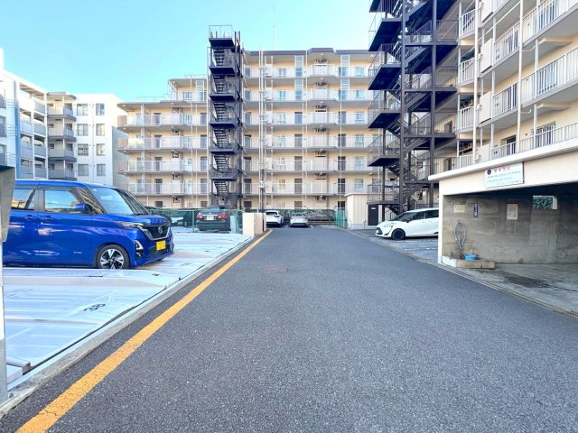 ウインザーハイム草加の駐車場|駐車場