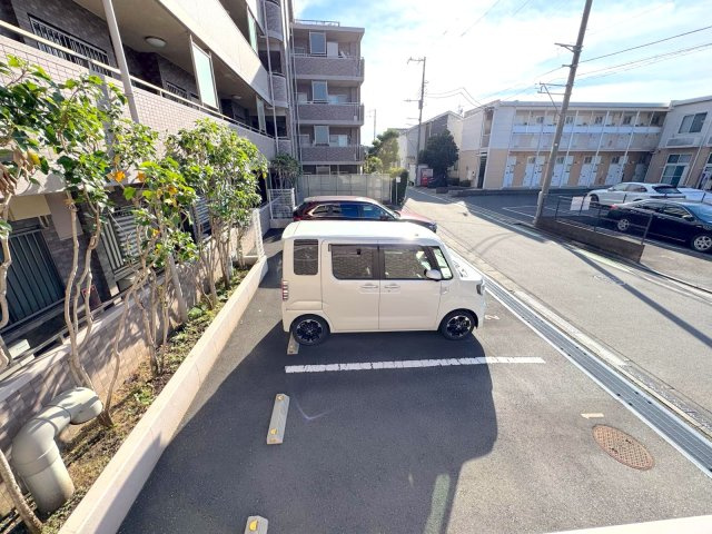 ベルポート朝霞弍番館の駐車場|駐車場