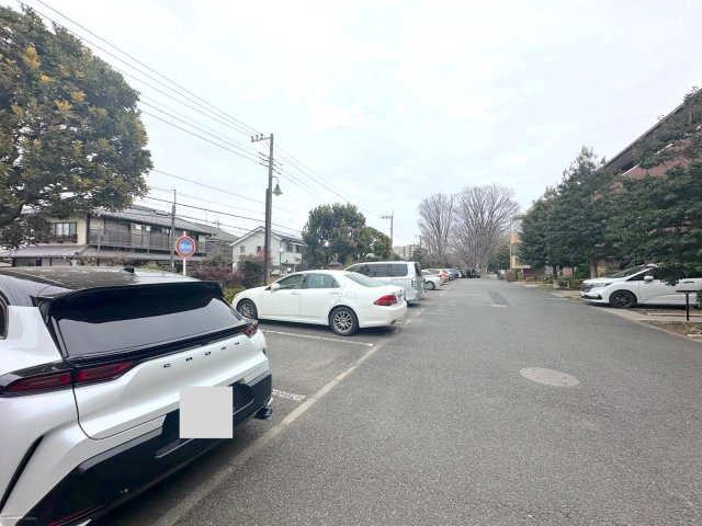フォレストレイクひばりが丘Ｎ棟の駐車場|駐車場