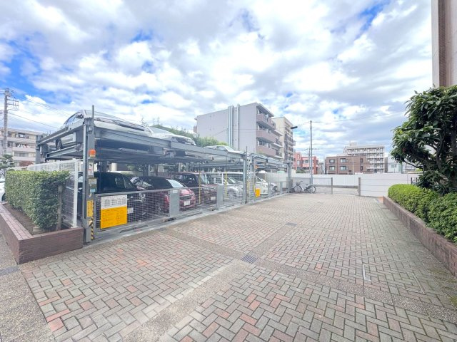 サンフィール大宮宮原の駐車場|駐車場