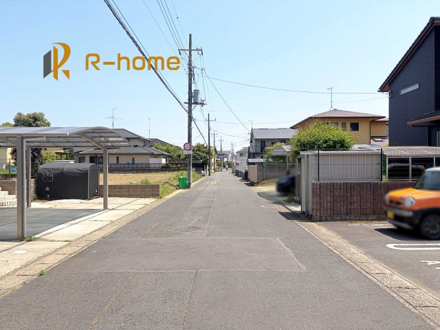 ひたちなか市はしかべ1期　新築戸建て　1号棟の前面道路含む現地写真|周辺環境も併せて案内致します♪
閑静な住宅地で笑顔あふれる新生活！
ぜひ現地へお越しください♪