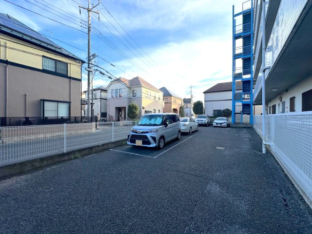 ベルドゥムール春日部の駐車場|駐車場