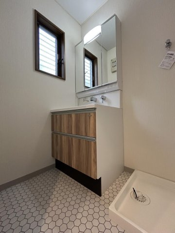 西区三橋　中古戸建の洗面所|洗面台